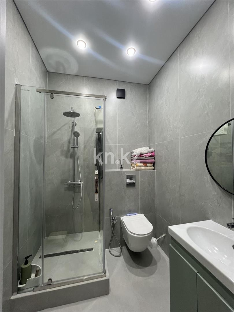 Продажа 4-комнатной квартиры, 104 м², ул. Кулкыбаева в Караганде - фото 13