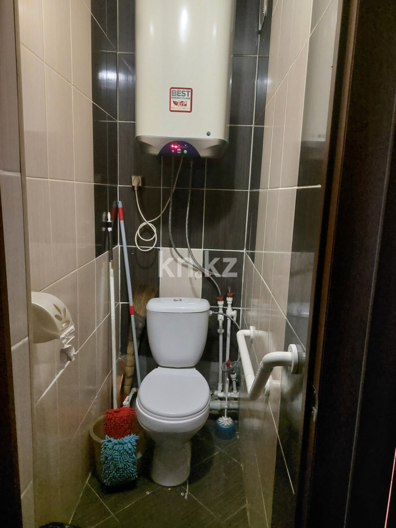 Продажа 4-комнатной квартиры, 61 м², мкр-н 14, дом  18 в Караганде - фото 17