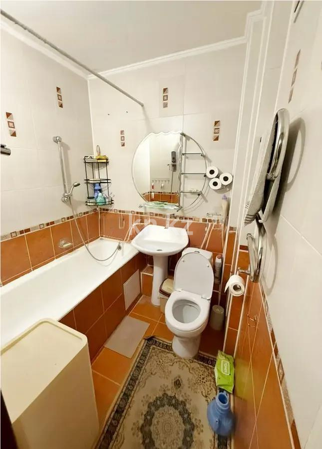 Продажа 2-комнатной квартиры, 47.5 м², мкр-н Аксай-4, дом  45 в Алматы - фото 5