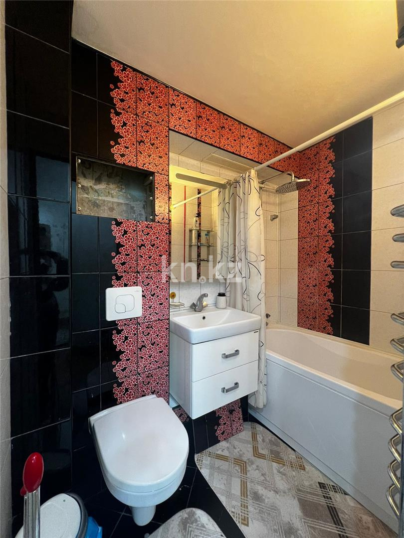 Продажа 4-комнатной квартиры, 62 м² в Караганде - фото 10