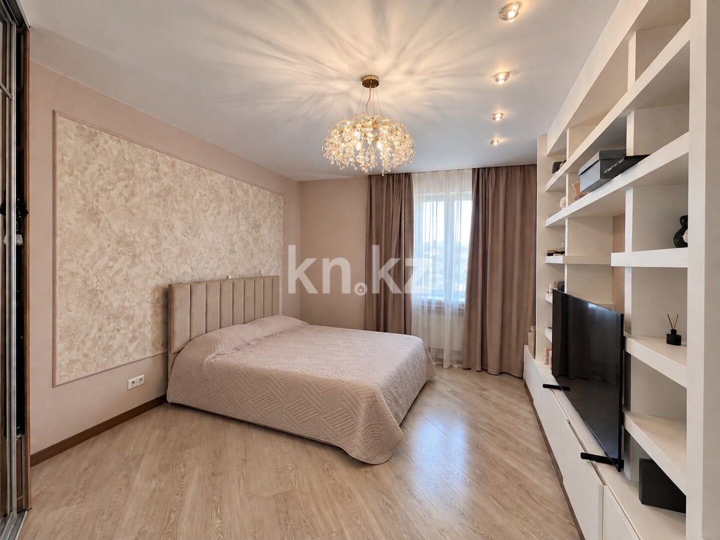Продажа 4-комнатной квартиры, 150 м² в Алматы - фото 9