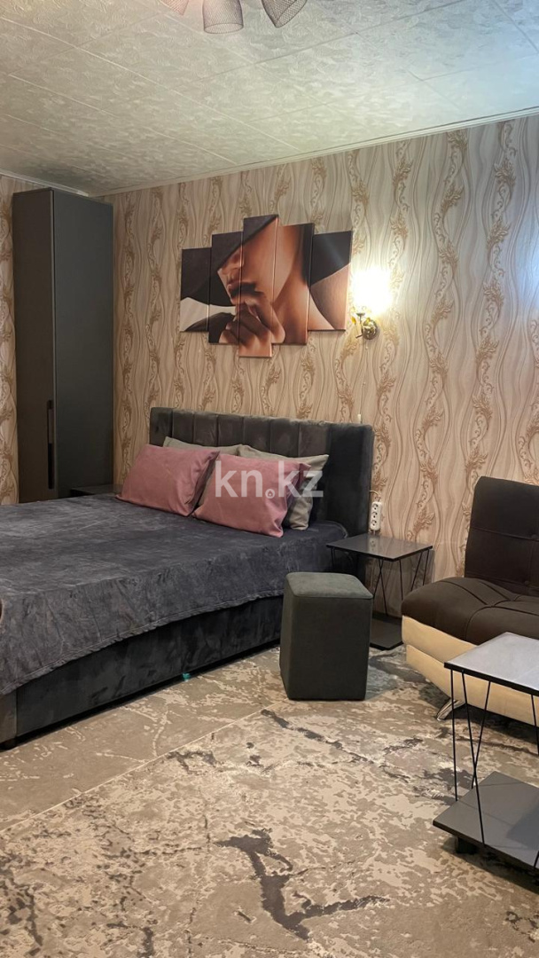 Аренда 1-комнатной квартиры посуточно, 40 м², Бектурова, дом  21 в Павлодаре - фото 3