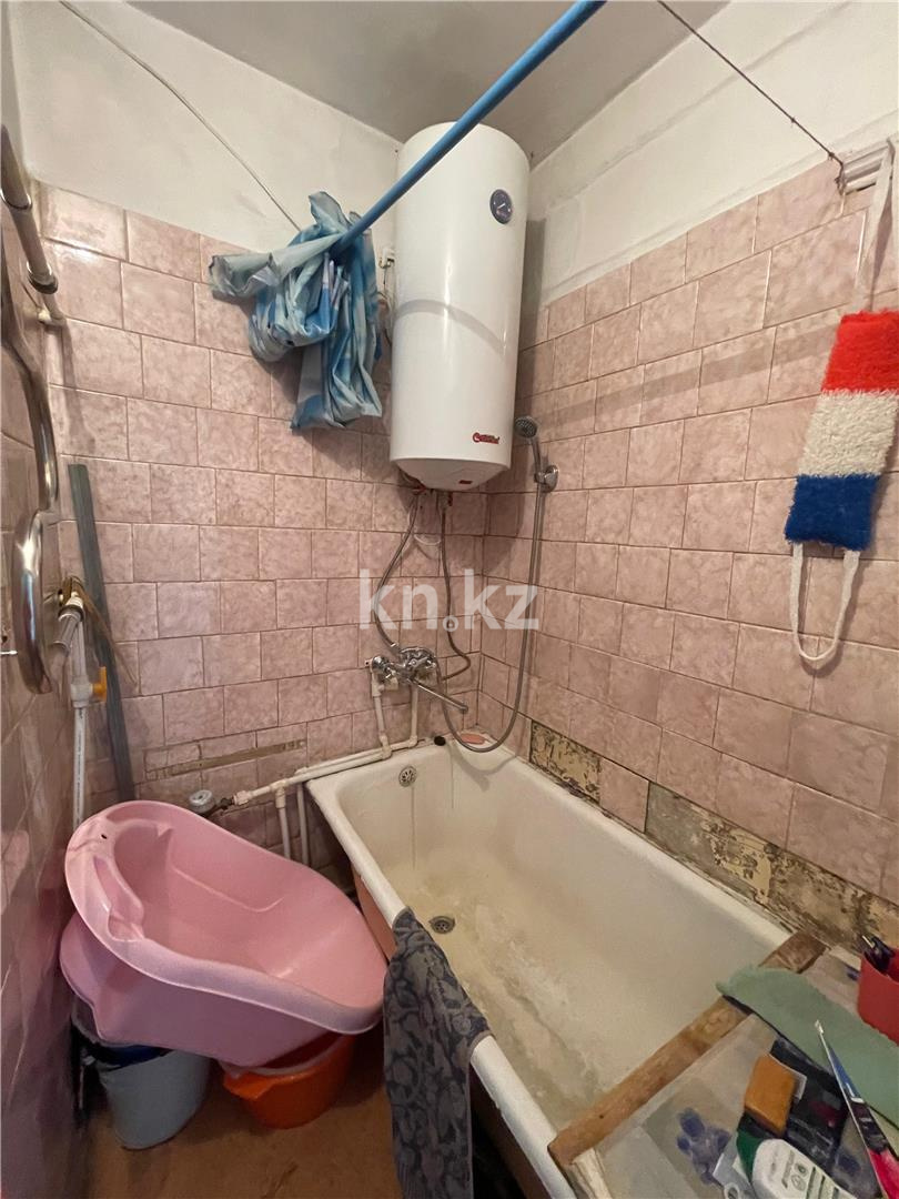 Продажа 2-комнатной квартиры, 45 м², мкр-н 15, дом  26 в Караганде - фото 6