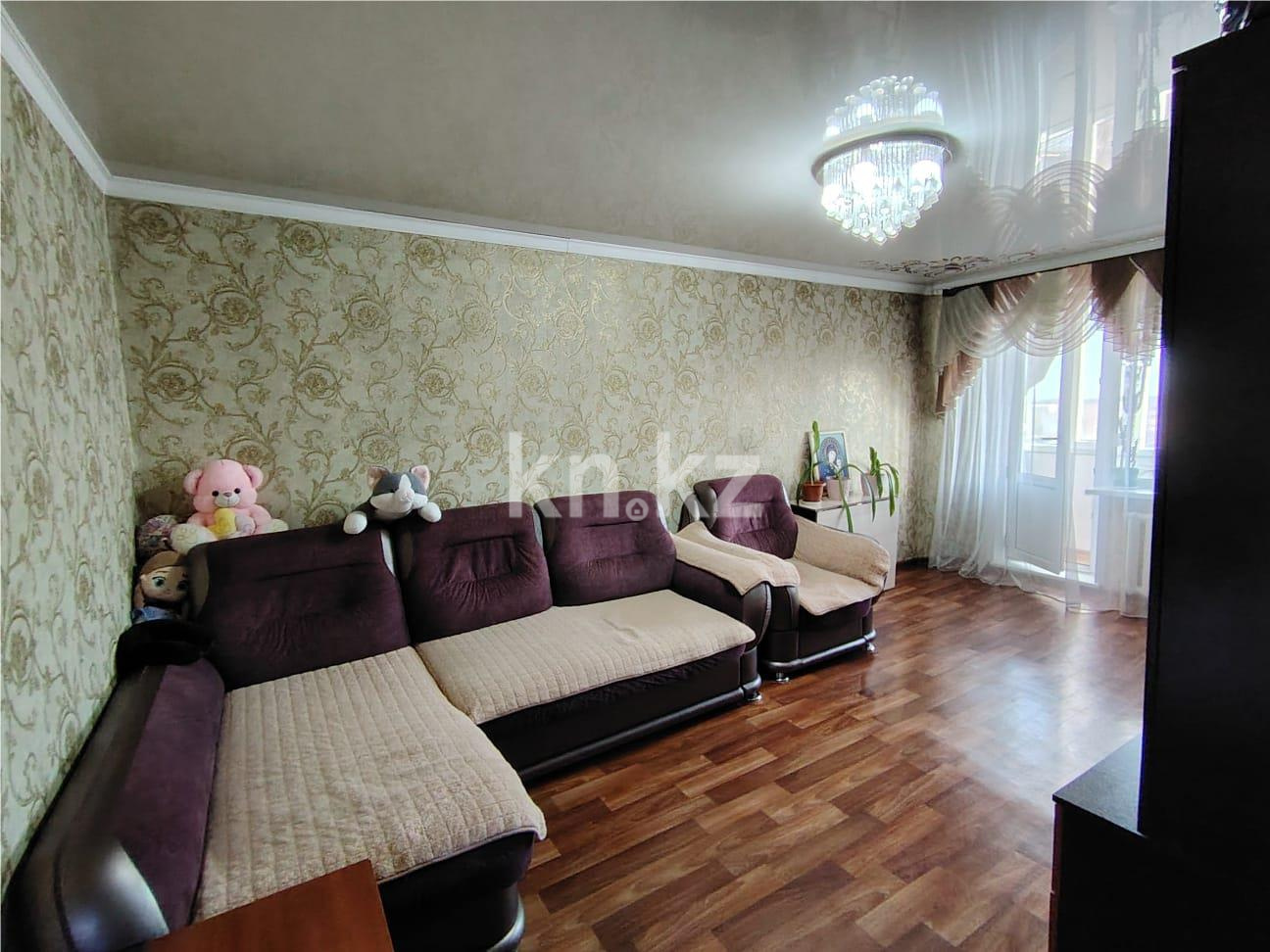 Продажа 3-комнатной квартиры, 62 м², мкр-н 22 в Караганде