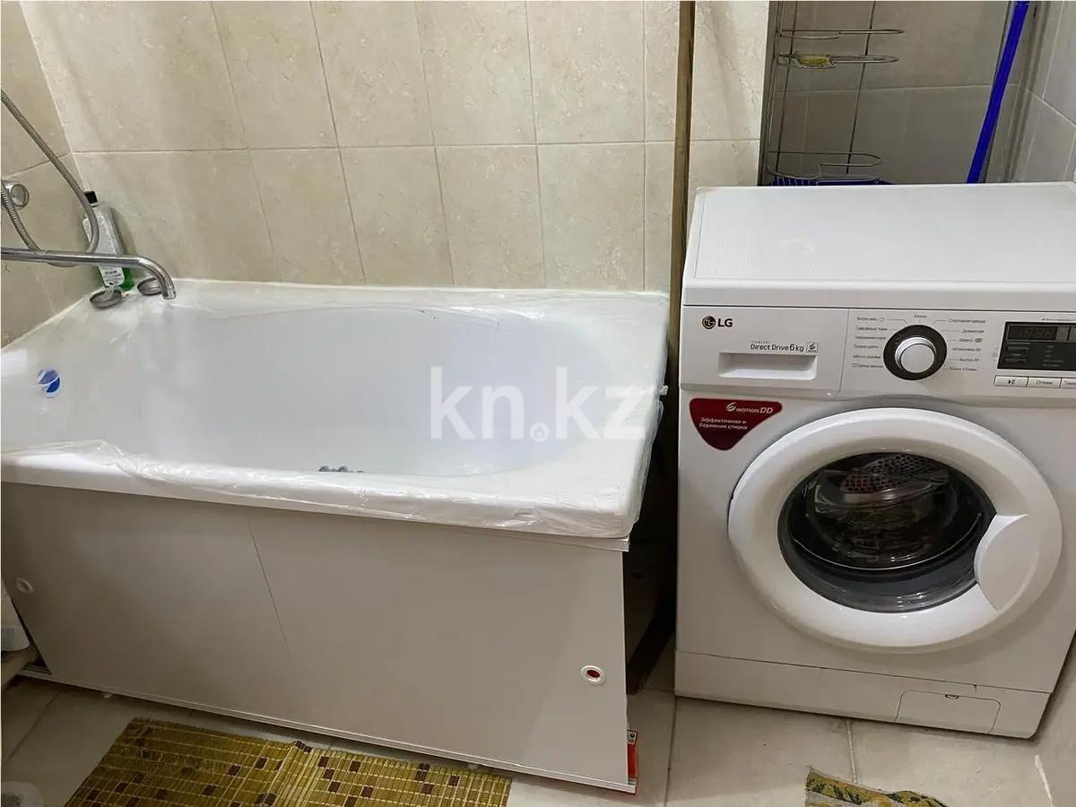 Продажа 2-комнатной квартиры, 68 м², ул. Жандосова, дом  144/1 в Алматы - фото 3