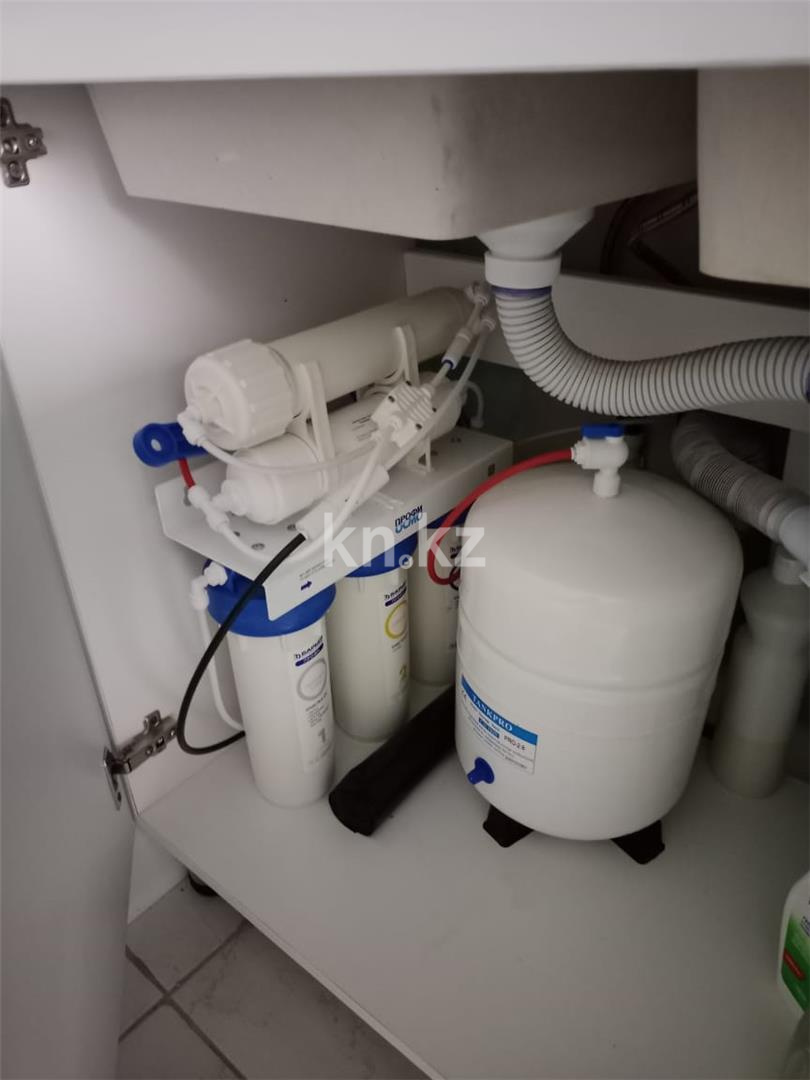 Продажа 4-комнатной квартиры, 110 м², ул. Муканова в Караганде - фото 20