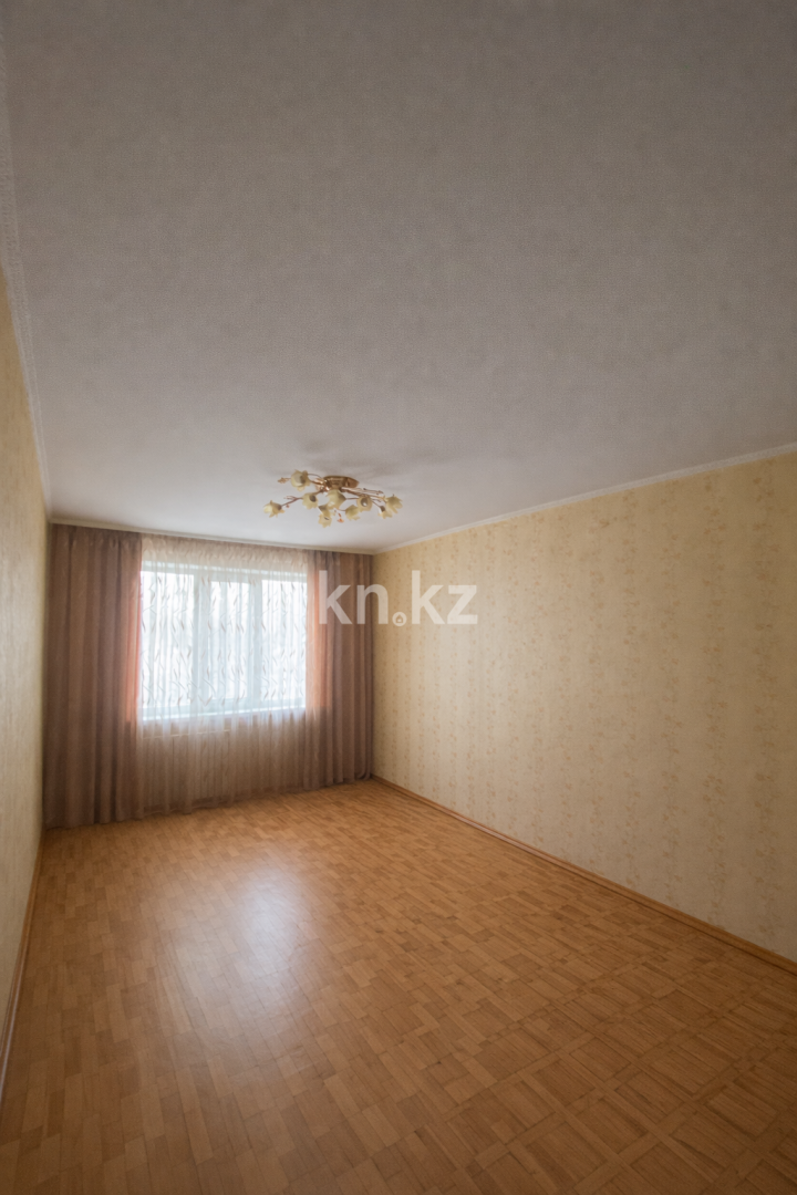 Продажа 3-комнатной квартиры, 66.7 м² в Актобе - фото 4
