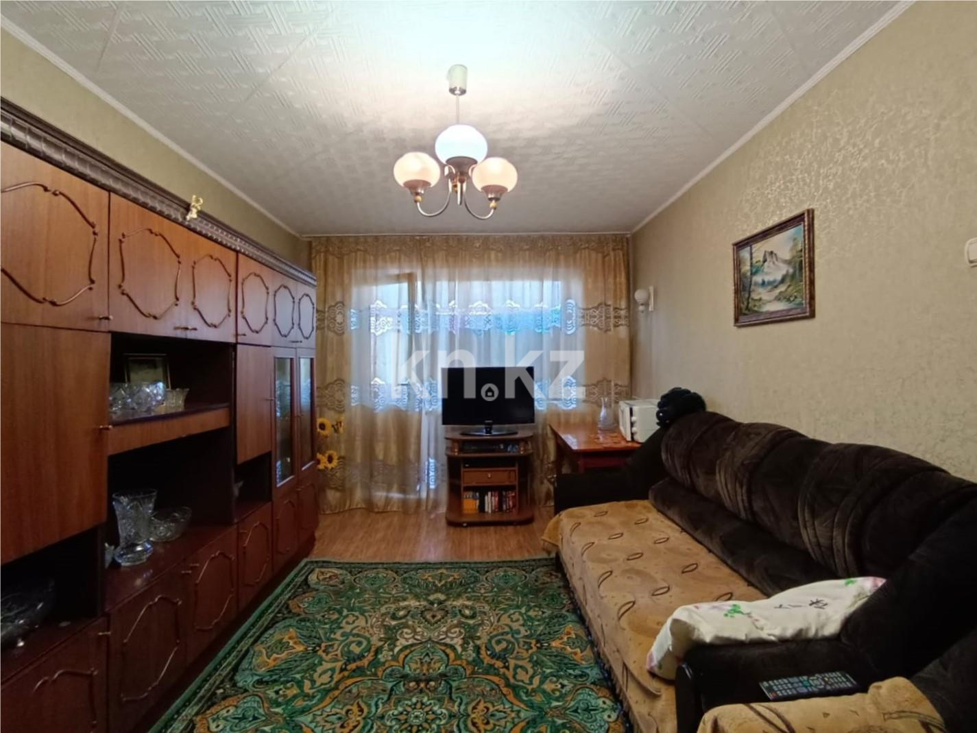 Продажа 3-комнатной квартиры, 63 м², мкр-н 22 в Караганде