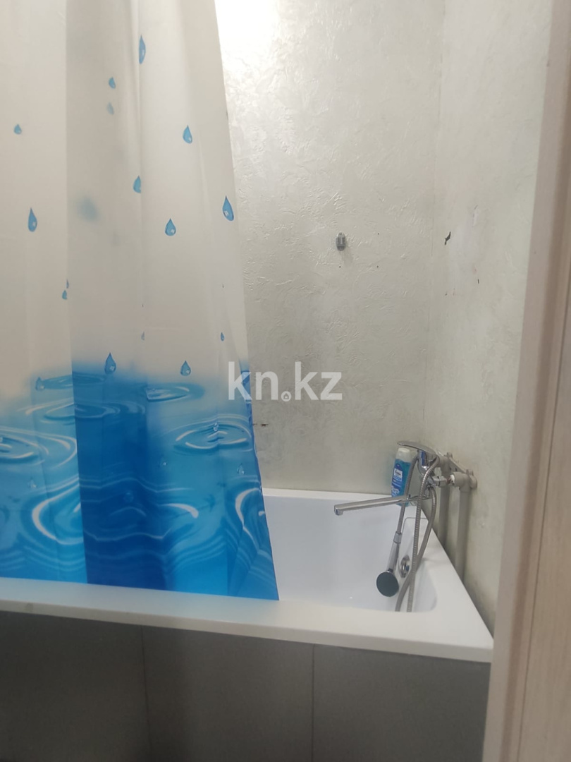 Аренда 1-комнатной квартиры посуточно, 25 м², мкр-н Аксай-1а, дом  28 А - Толеби Момышулы в Алматы - фото 4