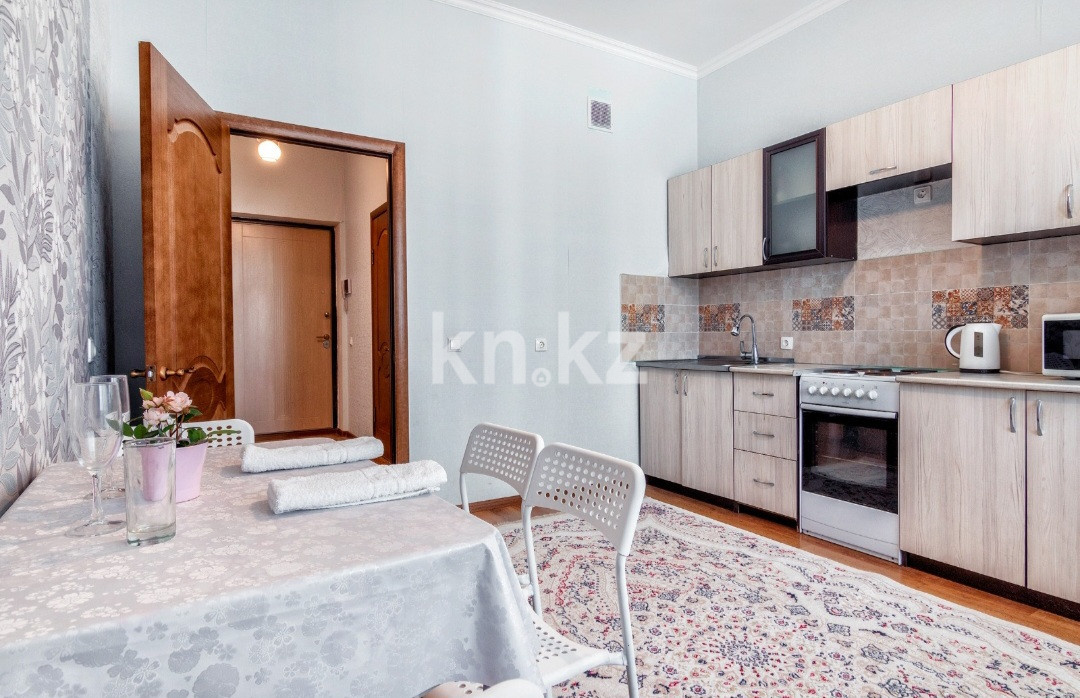 Аренда 1-комнатной квартиры посуточно, 46 м², ул. Бектурова, дом  1 в Астане - фото 6