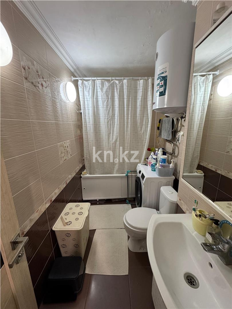 Продажа 3-комнатной квартиры, 67 м², ул. Серова в Караганде - фото 7