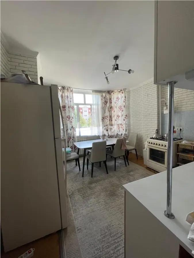Продажа 2-комнатной квартиры, 64 м², мкр-н Кокжиек, дом  7 в Алматы