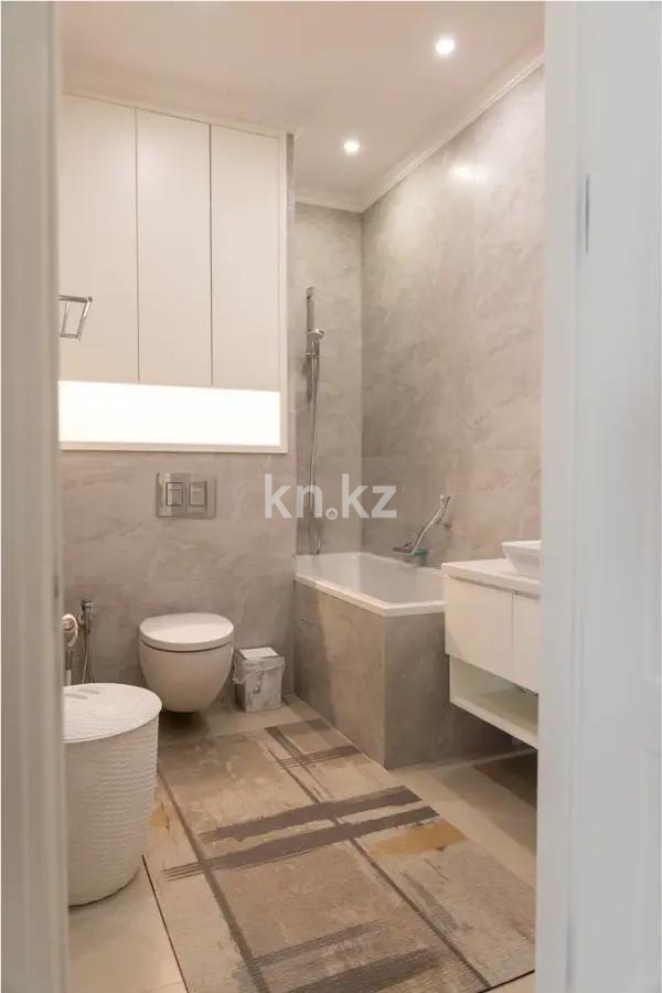 Продажа 4-комнатной квартиры, 101.7 м² в Алматы - фото 4