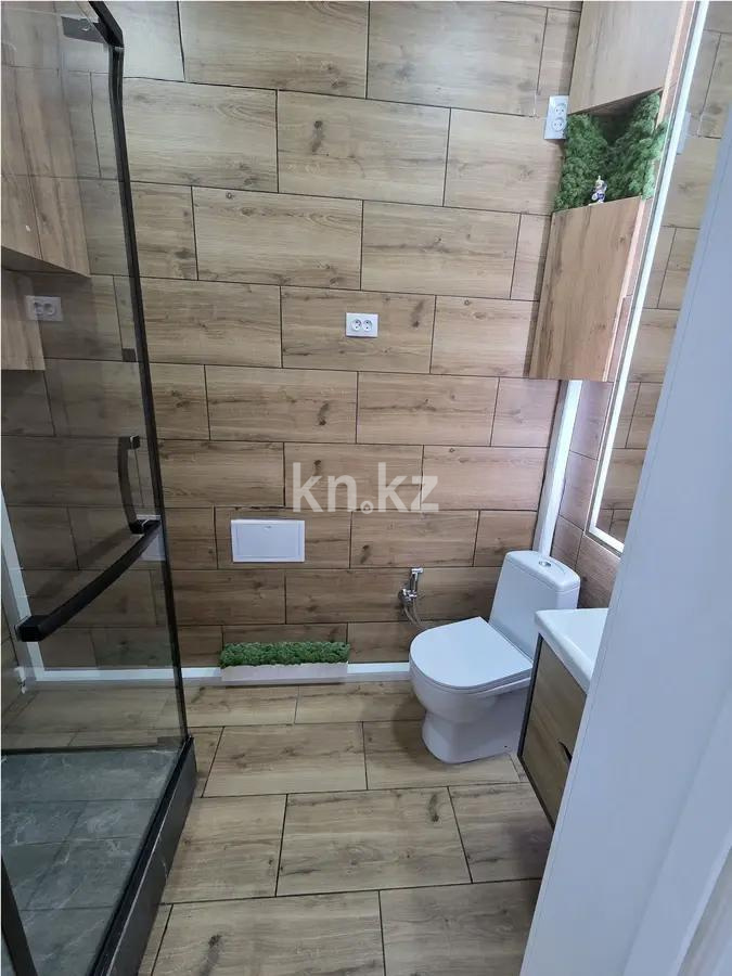 Продажа 2-комнатной квартиры, 69 м², ул. Ашимова, дом  21 в Караганде - фото 4