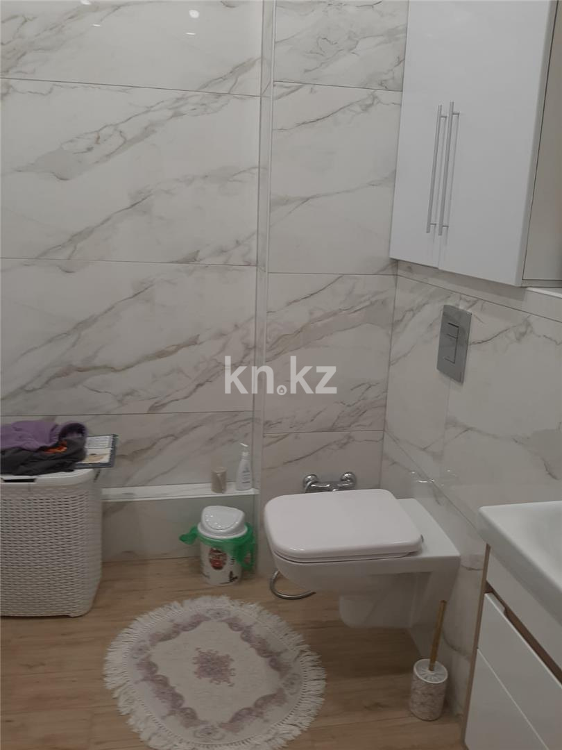 Продажа 4-комнатной квартиры, 117 м², пр. Строителей, дом  33/4 в Караганде - фото 11