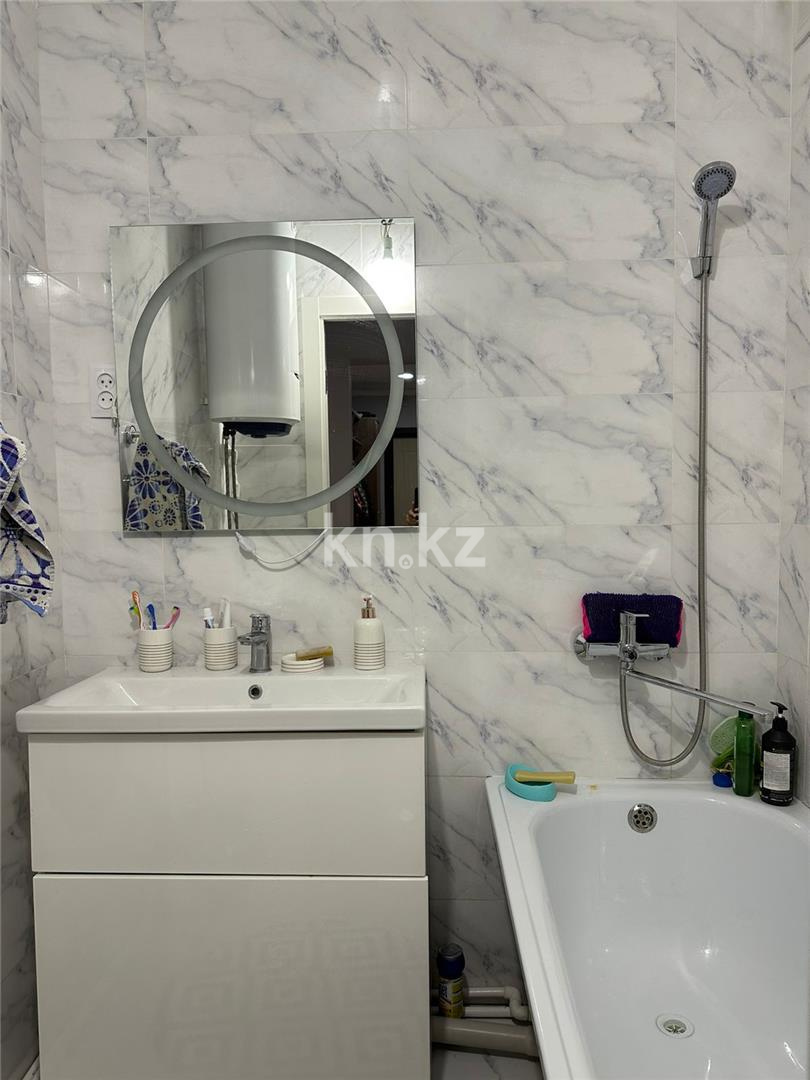 Продажа 4-комнатной квартиры, 77 м², ул. Карла Маркса в Караганде - фото 6