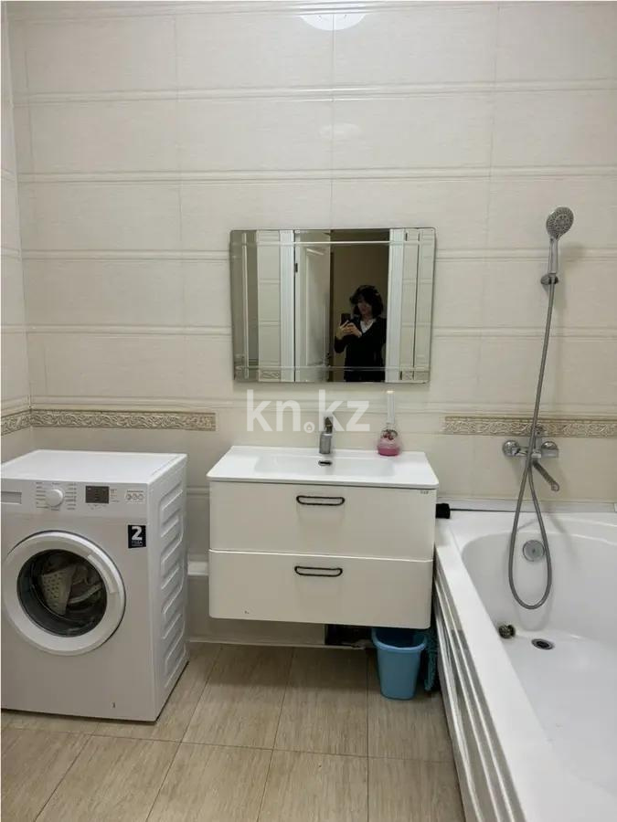 Продажа 2-комнатной квартиры, 52 м², пр. Абая, дом  150/230 в Алматы - фото 6