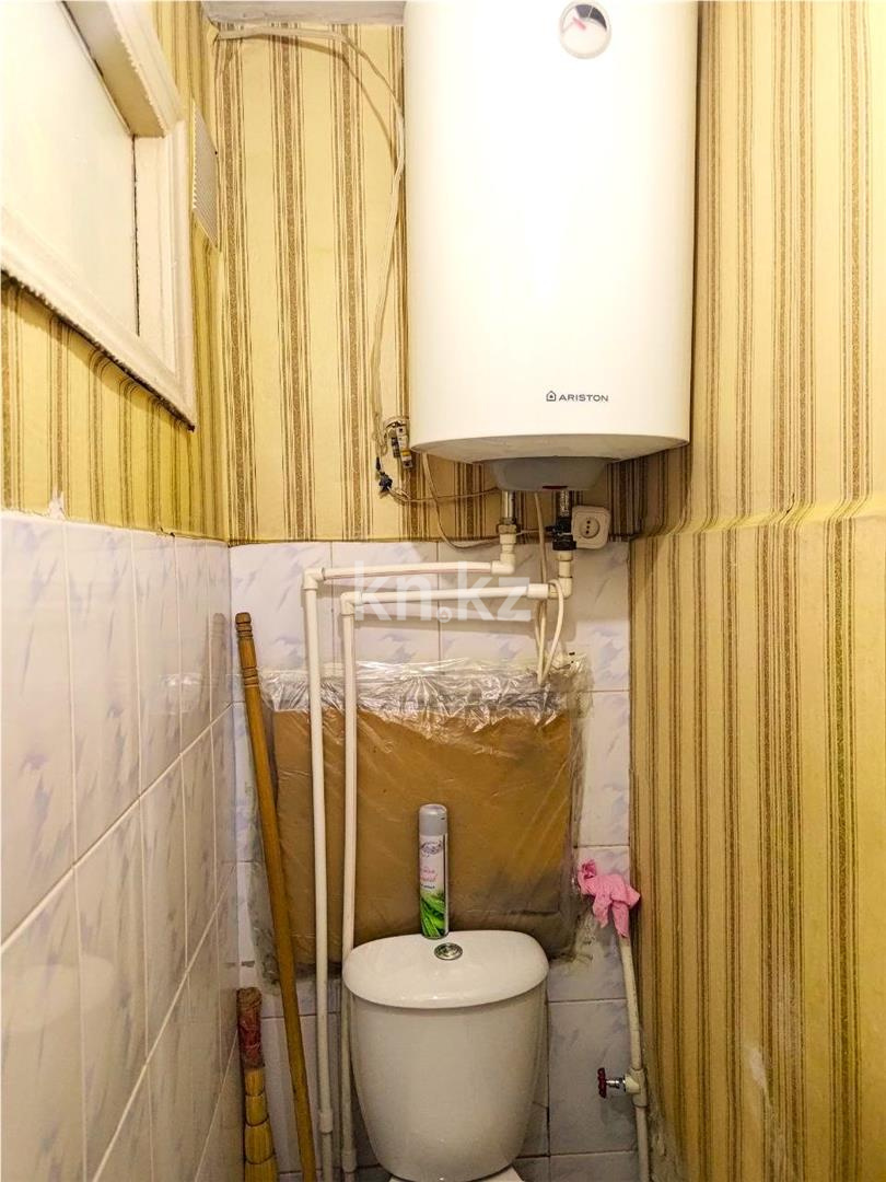 Продажа 3-комнатной квартиры, 59 м², 21 мкр., дом  18 в Караганде - фото 12