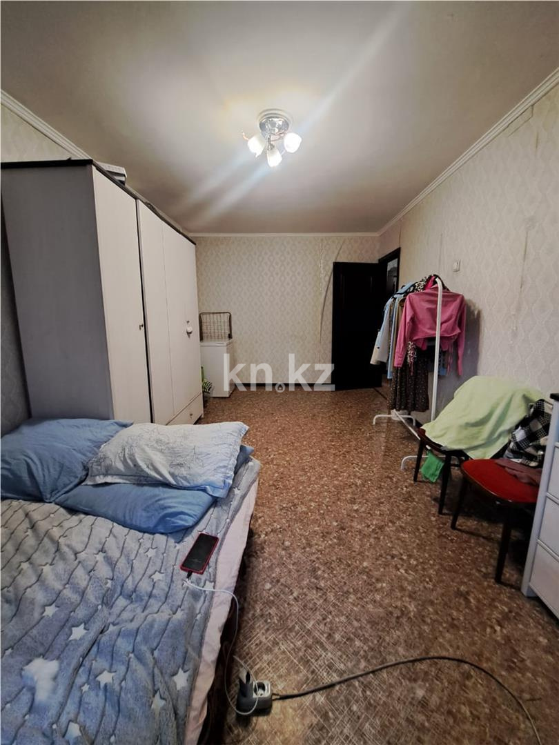 Продажа 4-комнатной квартиры, 76 м², 1 кв-л в Караганде - фото 4