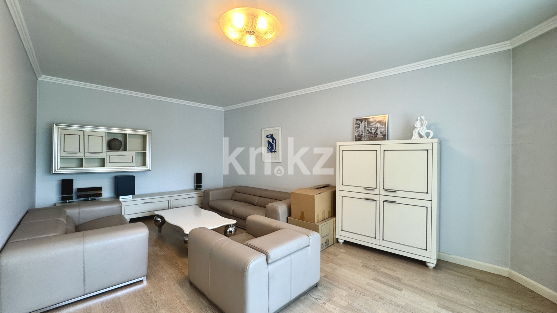 Продажа 2-комнатной квартиры, 87 м², Достык в Алматы - фото 3