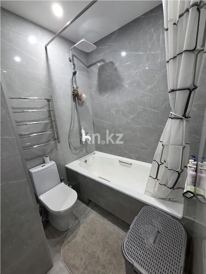 Продажа 3-комнатной квартиры, 72 м², ул. Айманова, дом  70 в Алматы - фото 5