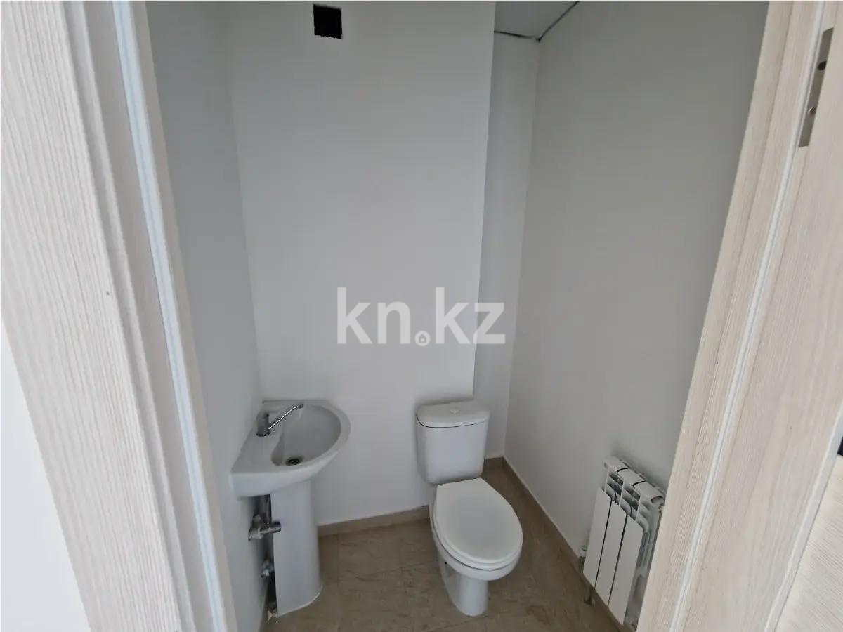 Продажа 3-комнатной квартиры, 70 м², ул. Тянь-Шаньская, дом  9г в Алматы - фото 5