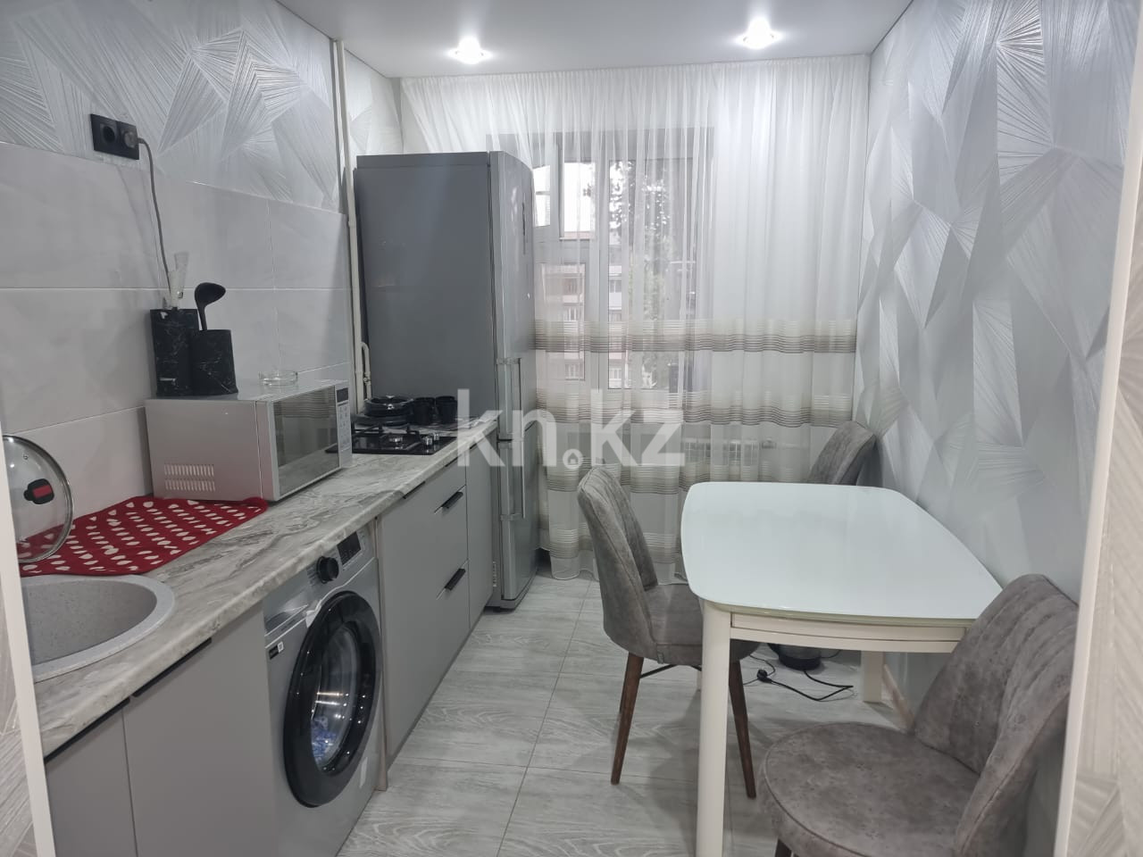 Аренда 2-комнатной квартиры посуточно, 60 м², пр. Назарбаева, дом  203 в Уральске - фото 2