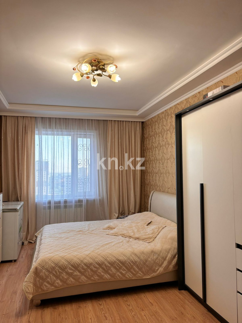 Продажа 3-комнатной квартиры, 90 м², пр. Шахтеров, дом  60 в Караганде - фото 6