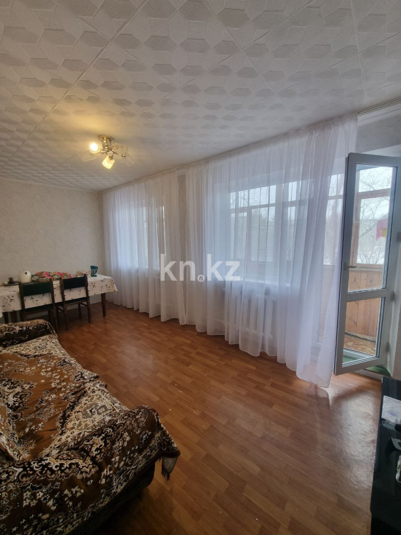 Продажа 4-комнатной квартиры, 90 м² в Караганде