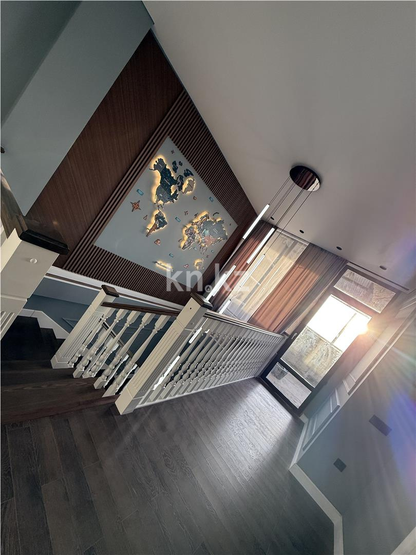 Продажа 4-комнатной квартиры, 197 м², ул. Дюсембекова, дом  83/1 в Караганде - фото 20