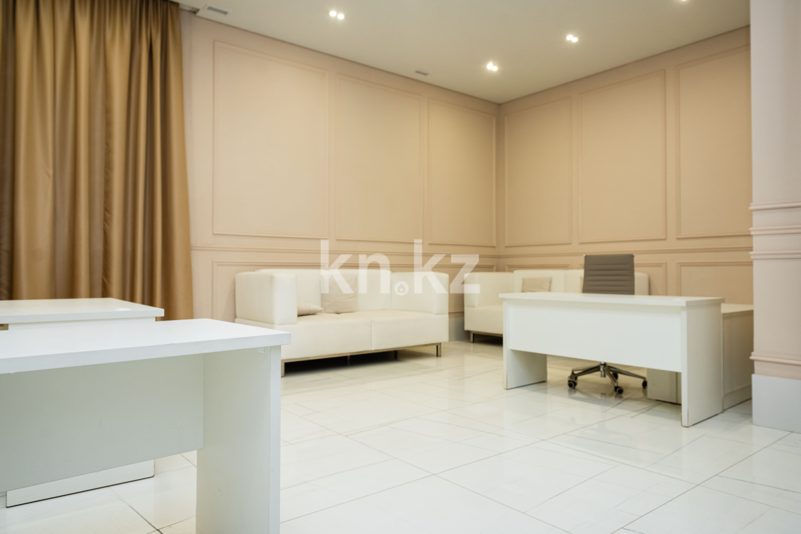 Продажа , 300 м², ул. Муканова, дом  53 в Караганде - фото 16