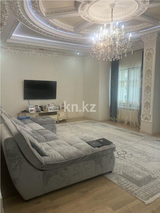 Продажа 4-комнатной квартиры, 180 м² в Астане