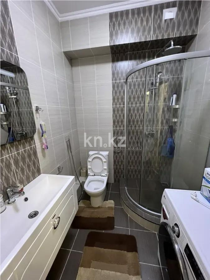 Продажа 2-комнатной квартиры, 79 м², ул. Жарокова, дом  137 в Алматы - фото 3