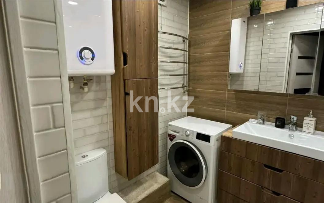 Продажа 3-комнатной квартиры, 55 м², ул. Ермекова, дом  19 в Караганде - фото 6