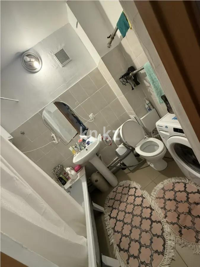 Продажа 1-комнатной квартиры, 35 м², ул. Ашимова, дом  26 в Караганде - фото 3