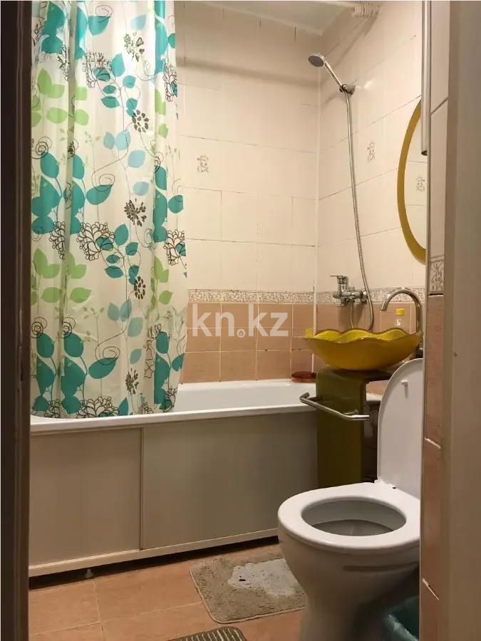 Продажа 2-комнатной квартиры, 42 м², ул. Толе би, дом  104 в Алматы - фото 4