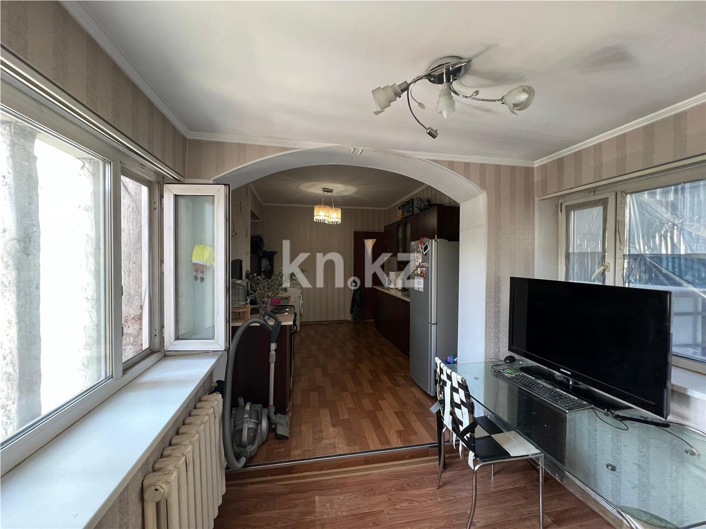 Продажа 2-комнатной квартиры, 54 м², пр. Н. Абдирова в Караганде - фото 8