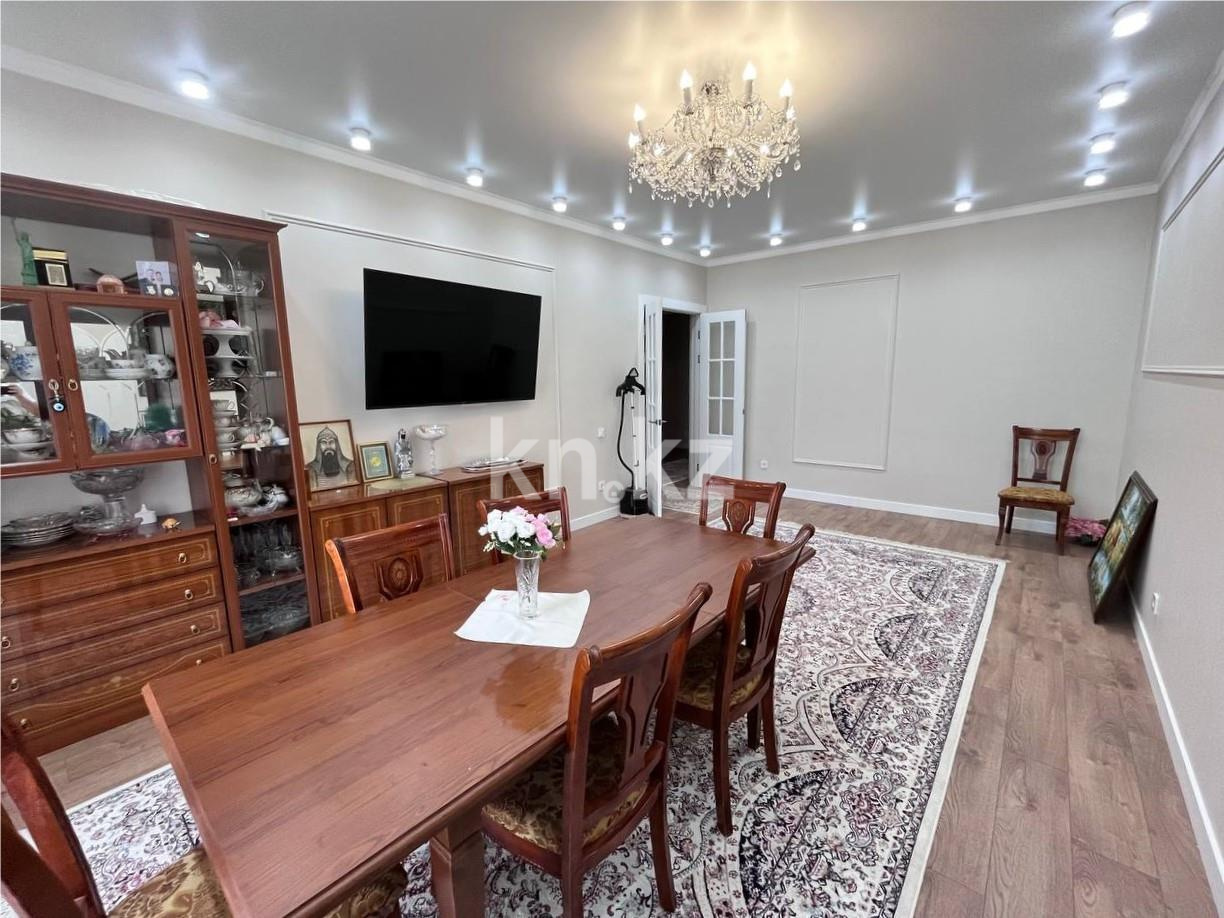 Продажа 4-комнатной квартиры, 131 м², ул. Ашимова в Караганде - фото 5