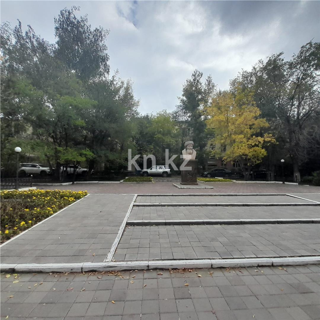 Продажа 3-комнатной квартиры, 80 м², ул. Жамбыла, дом  3 в Караганде - фото 17