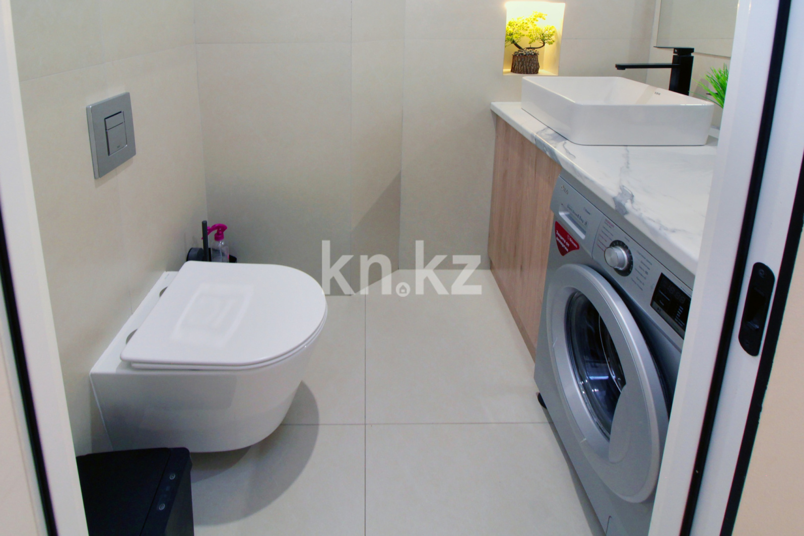 Аренда 3-комнатной квартиры посуточно, 65 м² в Алматы - фото 25