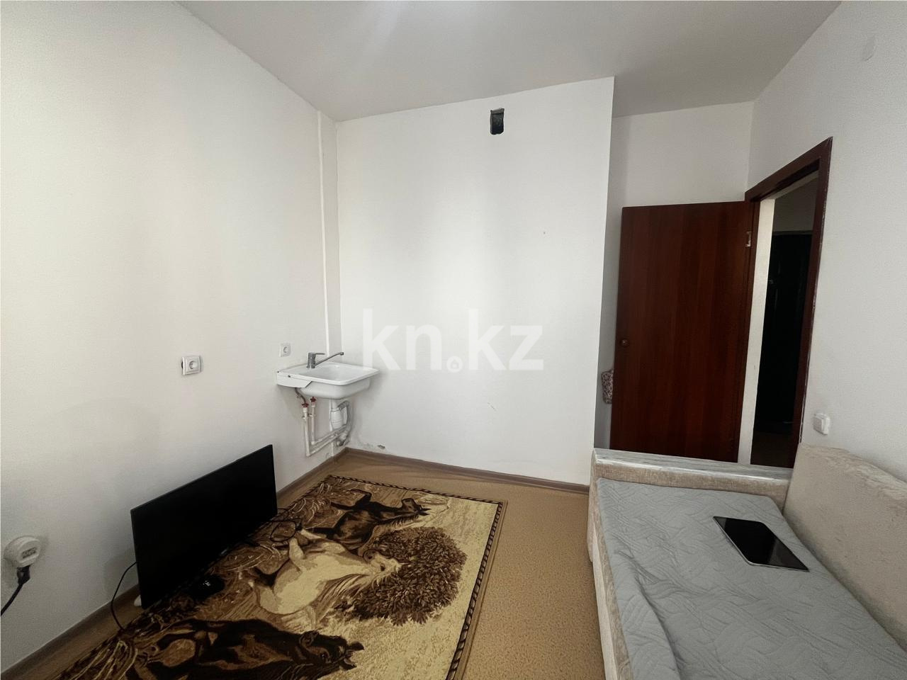 Продажа 1-комнатной квартиры, 37 м², ул. Момышулы в Караганде - фото 4