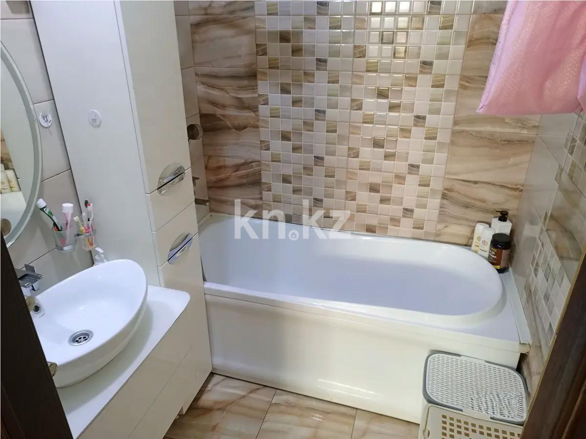 Продажа 2-комнатной квартиры, 70 м², ул. Байсеитовой, дом  10/1 в Астане - фото 6