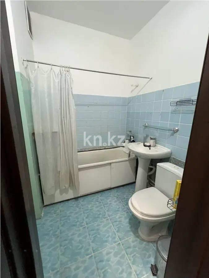Продажа 1-комнатной квартиры, 41.7 м², мкр-н Аксай-3, дом  10 в Алматы - фото 3