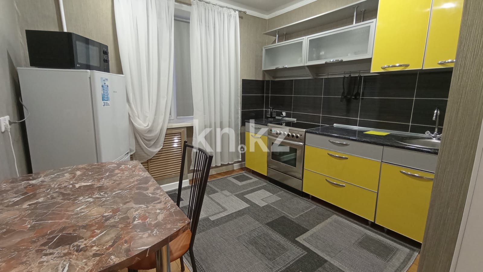 Аренда 1-комнатной квартиры посуточно, 33 м², Торайгырова, дом  117 в Павлодаре - фото 4