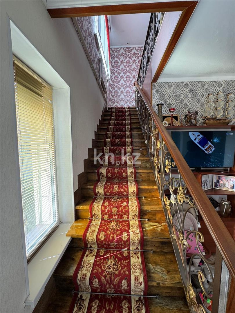 Продажа 7-комнатного дома, 220 м², ул. Менделеева, дом  39 в Караганде - фото 18