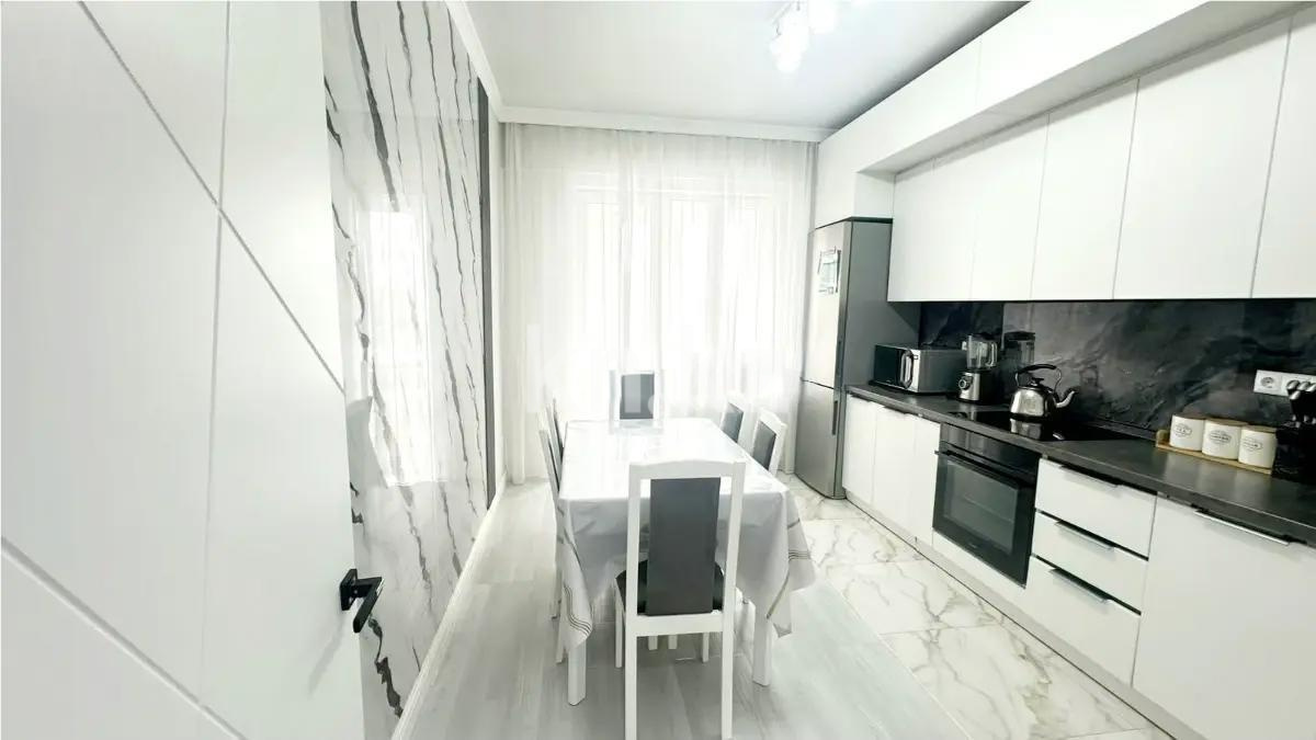 Продажа 2-комнатной квартиры, 60 м² в Алматы - фото 2