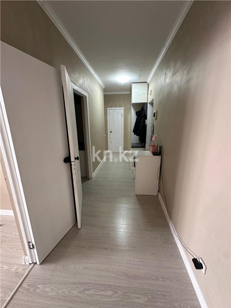 Продажа 2-комнатной квартиры, 70 м², ул. Момышулы в Караганде - фото 8