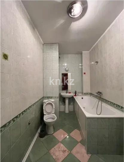 Продажа 4-комнатной квартиры, 120 м², ул. Отырар, дом  4/2 в Астане - фото 6