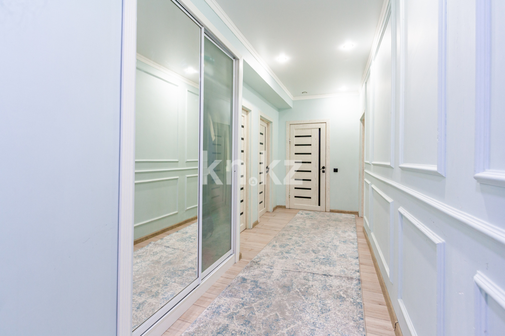 Продажа 2-комнатной квартиры, 76.7 м² в Алматы - фото 3