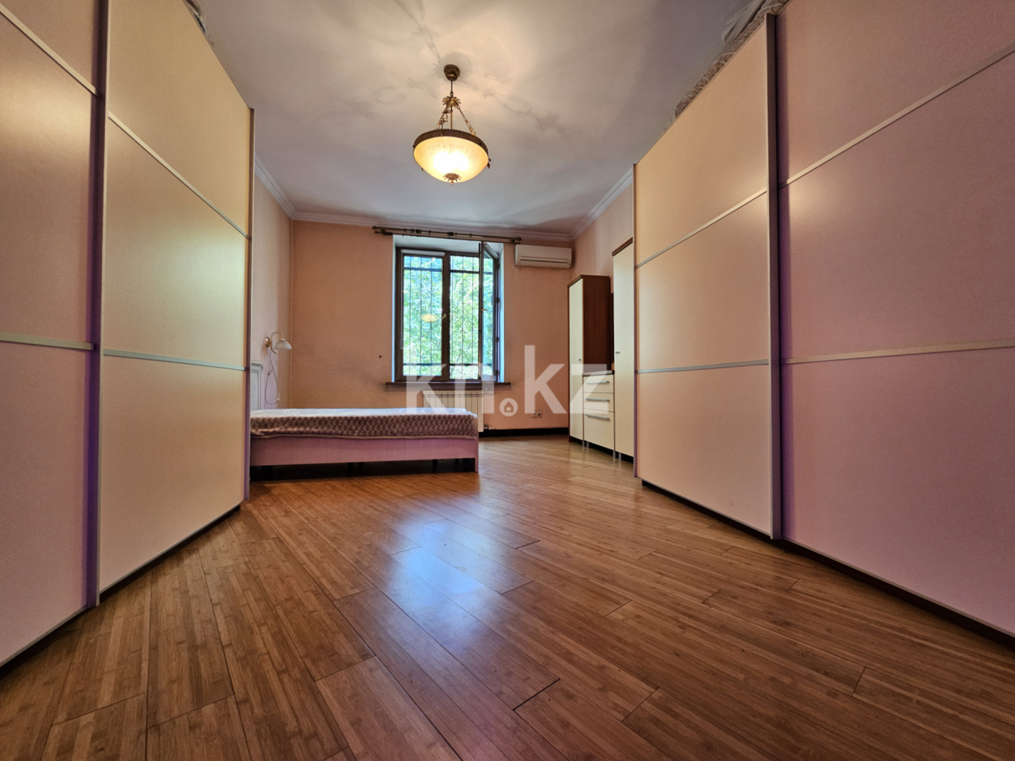 Продажа 3-комнатной квартиры, 80.7 м², ул. Желтоксан в Алматы - фото 16